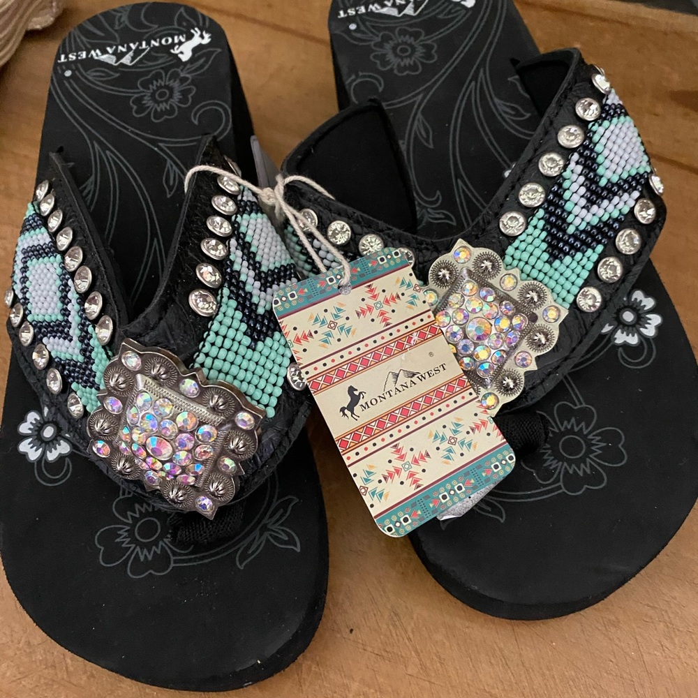 NEVER WORN Montana West Sandals